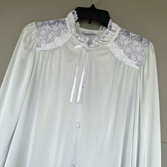 Vintage Miss Elaine Pale Blue Lace Robe Nightgown Sz M Cottagecore USA Made - Picture 3 of 10